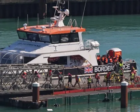 British Ministers Affirm Migrant Returns Deal with France Goes Ahead Despite Court Injunction